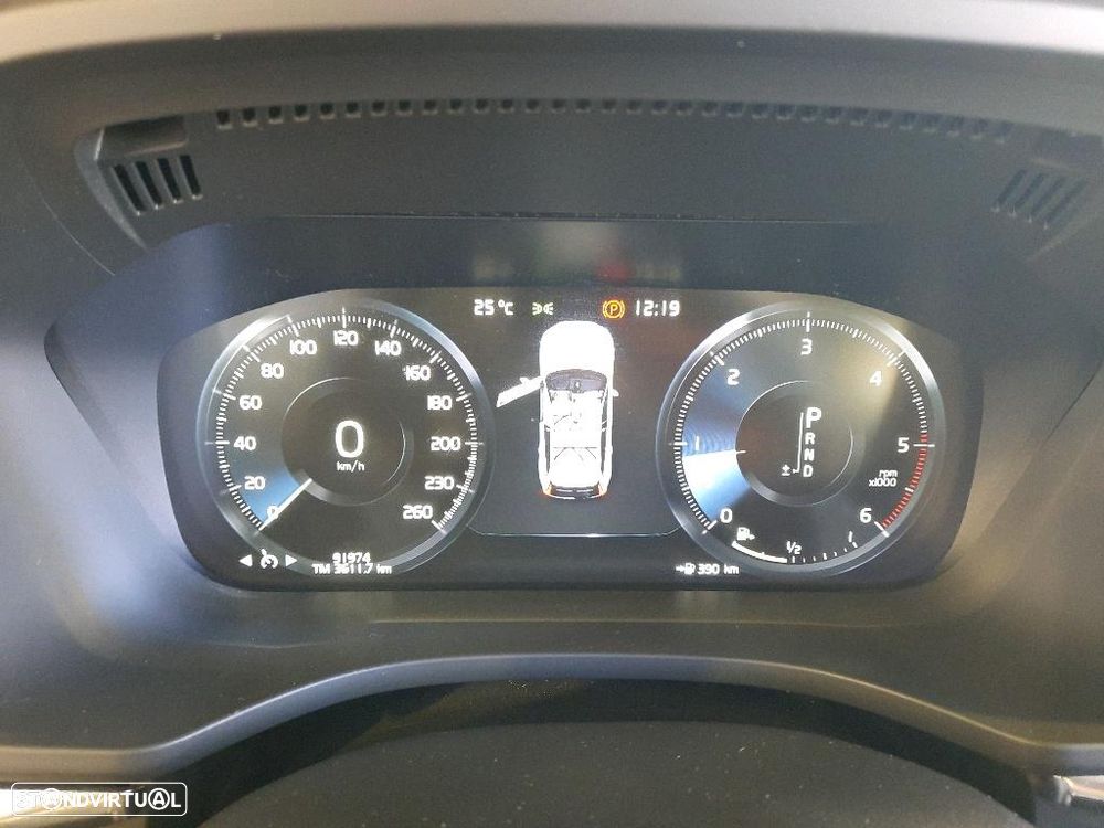 Volvo XC 60 2.0 D4 Momentum Plus Geartronic - 8