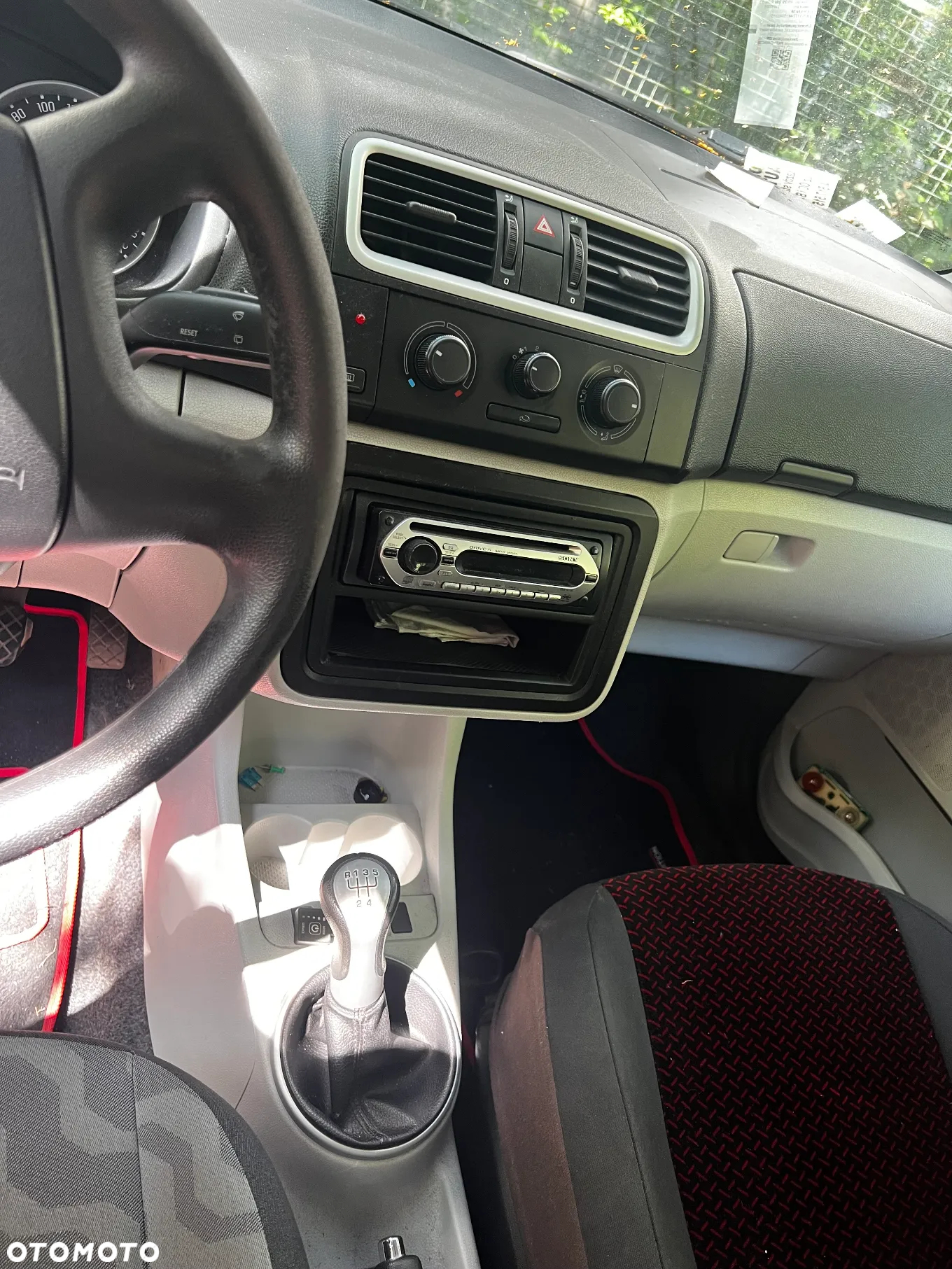 Skoda Fabia - 10