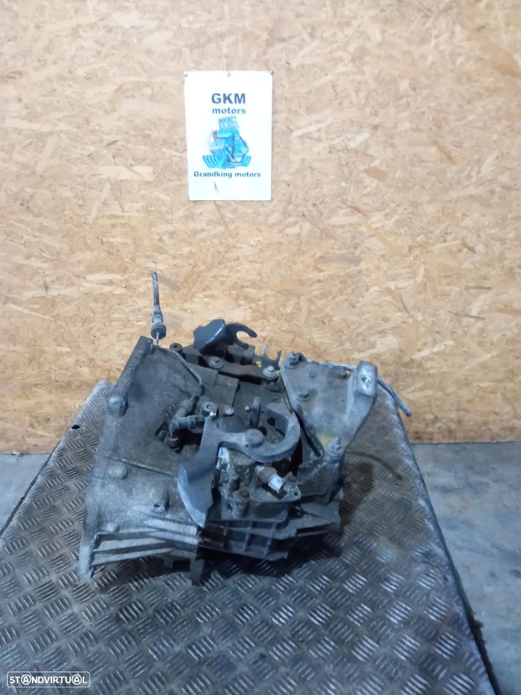 Caixa de velocidades Ford Mondeo 1.8 TDCi REF: 7G9R 7002 ZF - 5