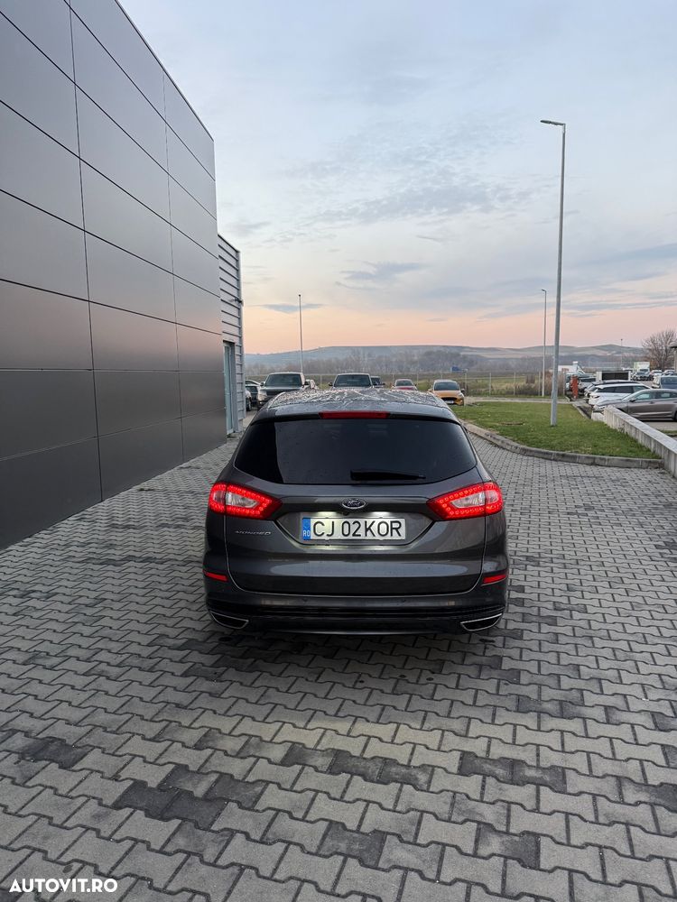 Ford Mondeo 2.0 TDCI PowerShift Titanium - 4