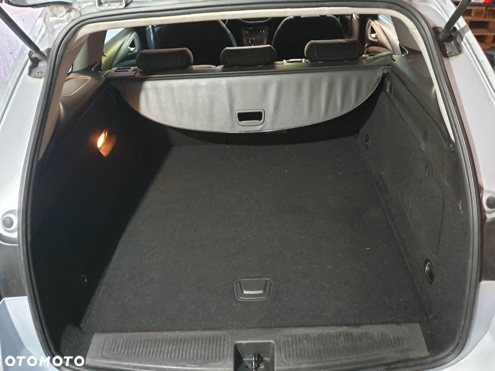 Opel Astra 1.4 T Dynamic - 6