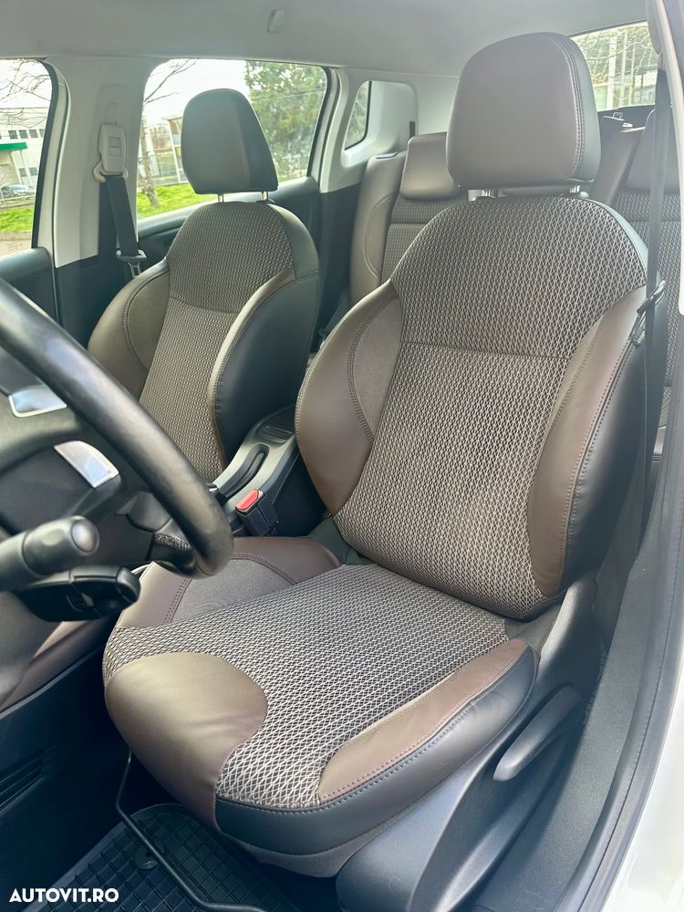Peugeot 2008 - 5