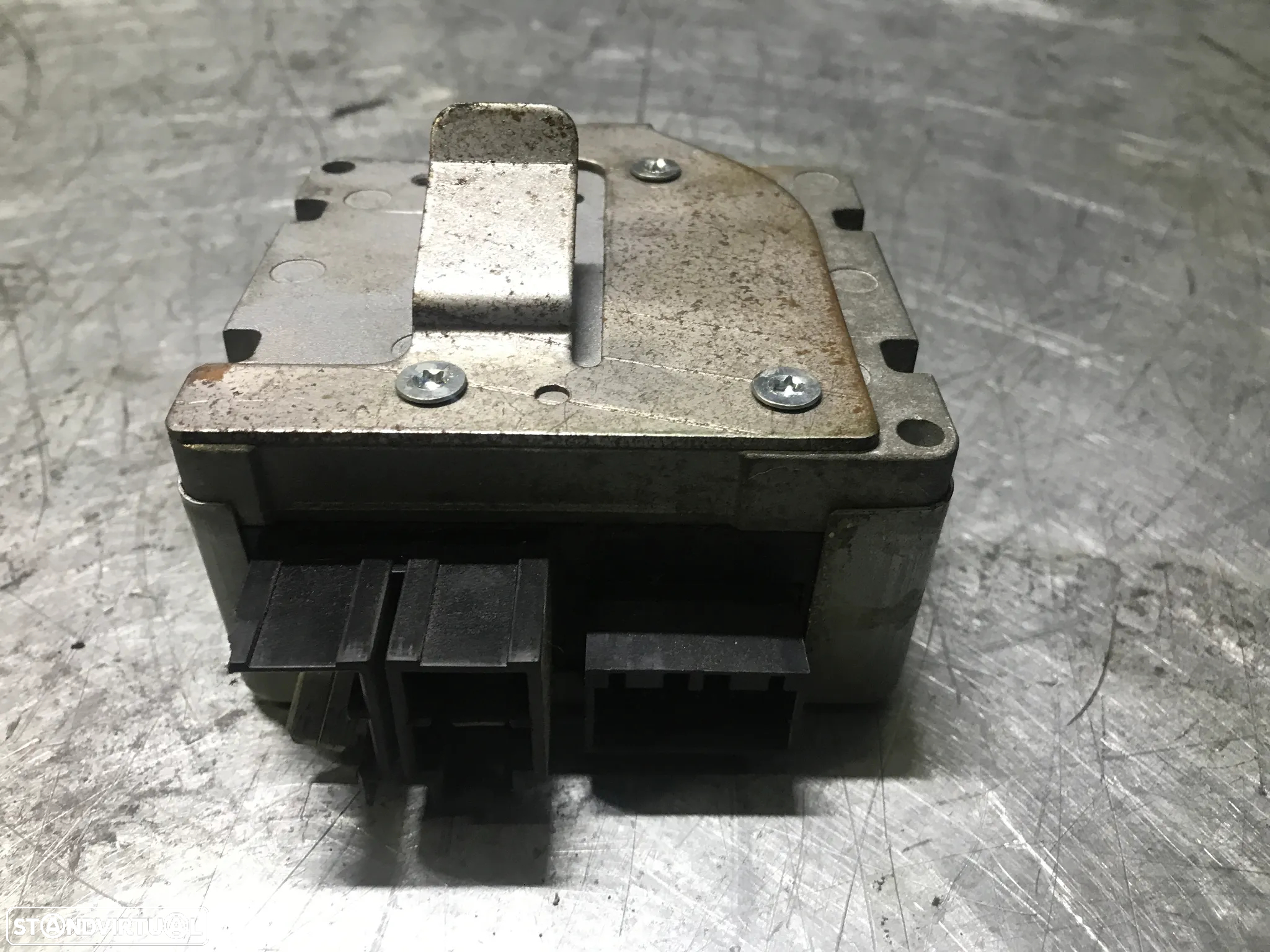 CENTRALINA / MODULO DA COLUNA DE DIRECÇÃO RENAULT CLIO II 8200265136 - 2