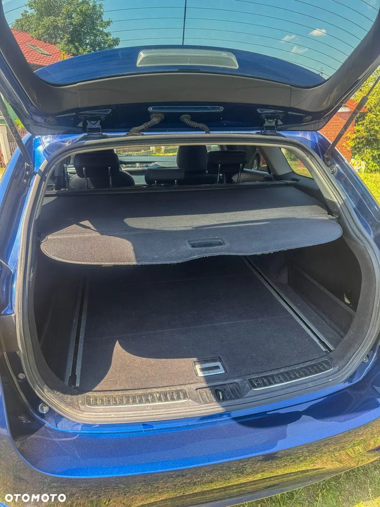 Toyota Avensis 2.0 D-4D Prestige - 12
