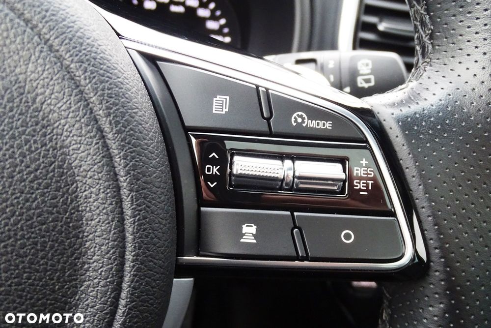 Kia Sportage 2.0 CRDI AWD Eco-Dynamics+ (48V M-H) GT LINE - 32