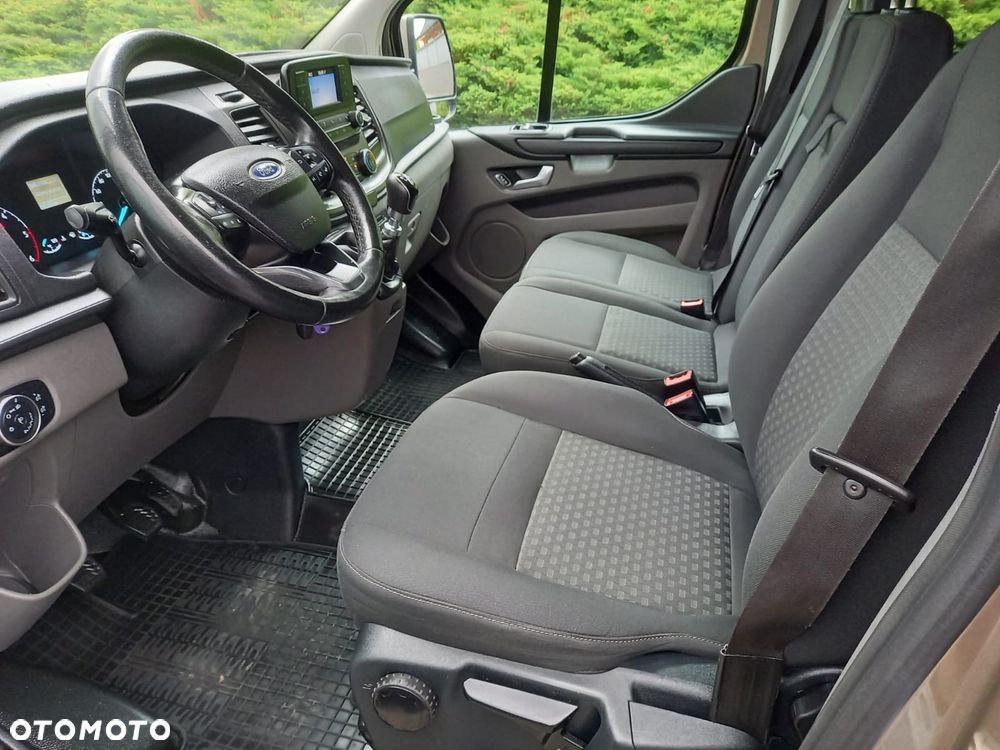 Ford Transit Custom 310 L2H1 Limited - 9