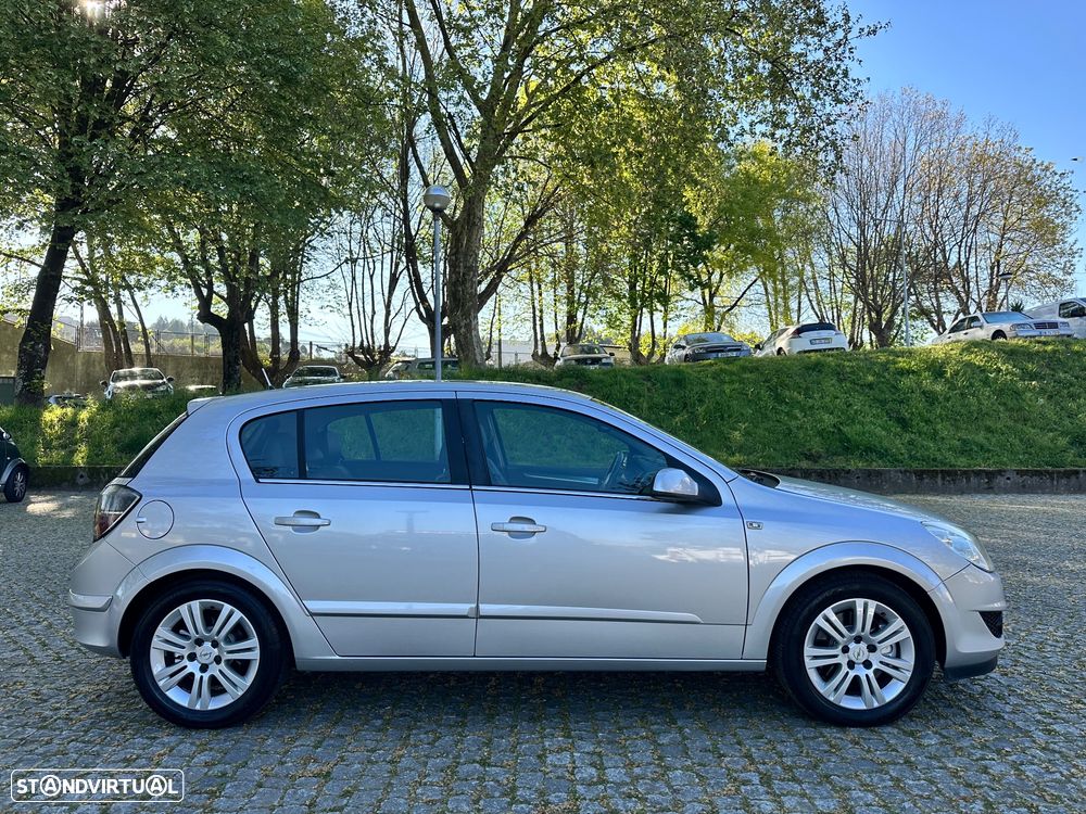 Opel Astra 1.7 CDTI Cosmo - 9