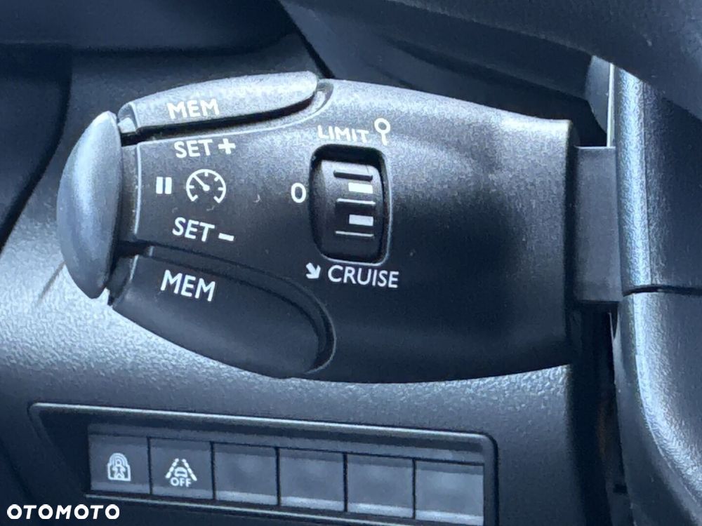Toyota Proace City Verso 1.5 D-4D Business - 18
