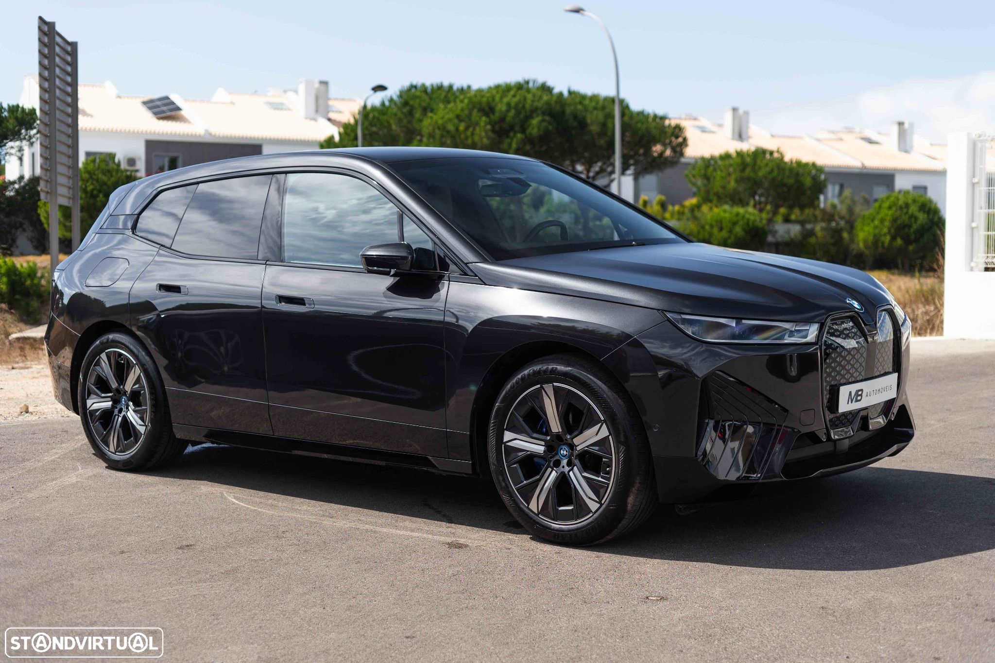 BMW iX xDrive 40 Pack Desportivo - 1