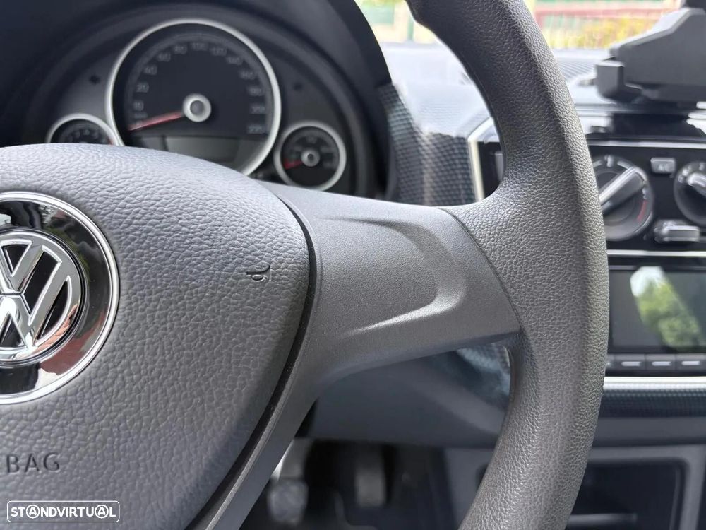 VW Up! 1.0 BMT Move - 39