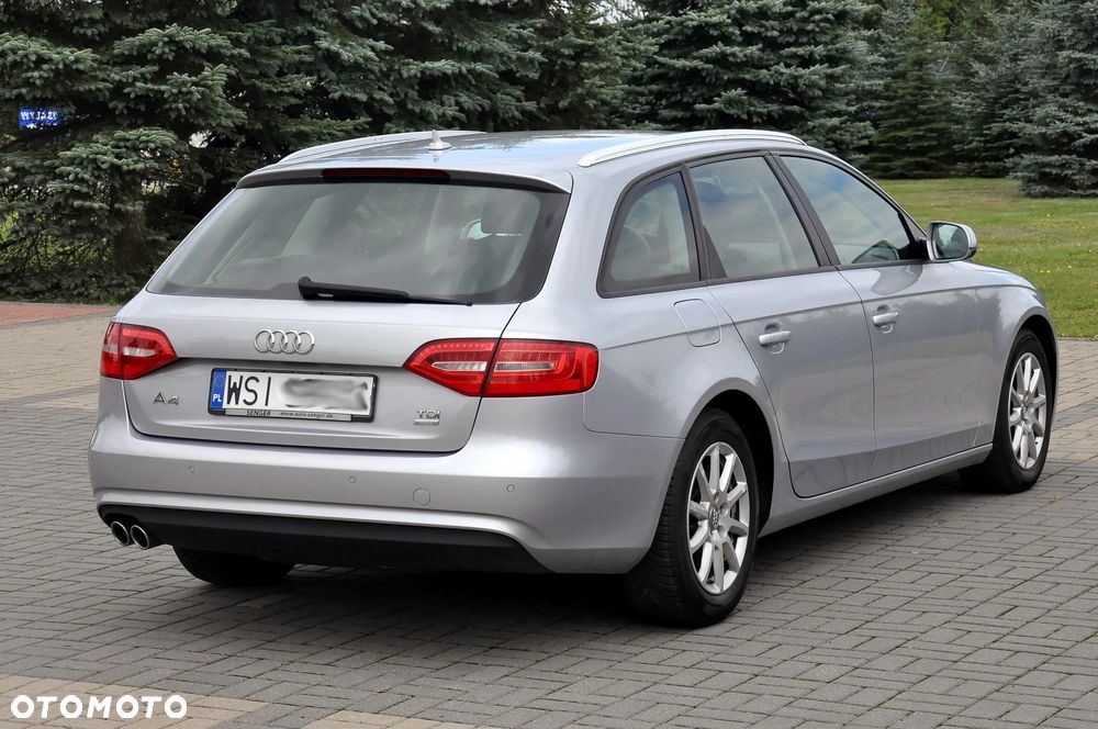 Audi A4 Avant 2.0 TDI DPF Attraction - 13