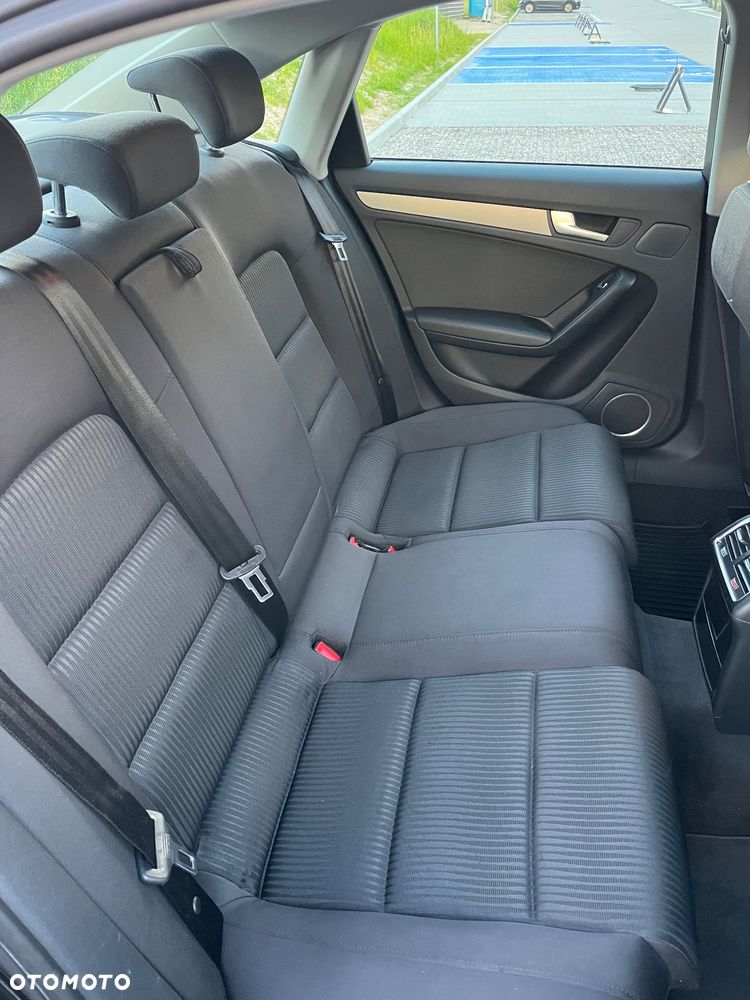 Audi A4 Limousine - 36