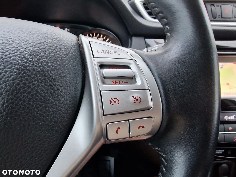 Nissan Qashqai 1.2 DIG-T N-Connecta - 28