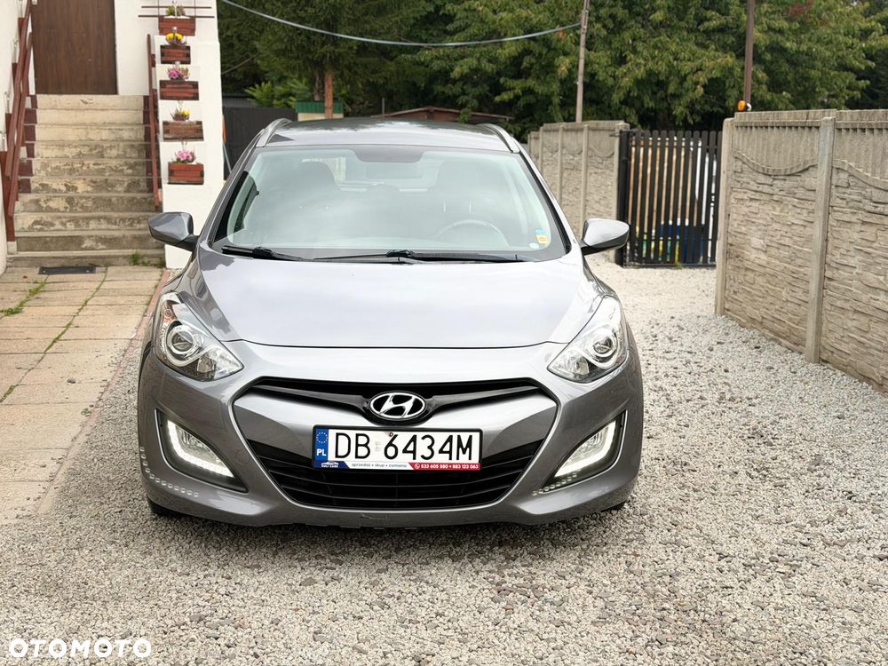 Hyundai i30 blue 1.6 CRDi Style - 9