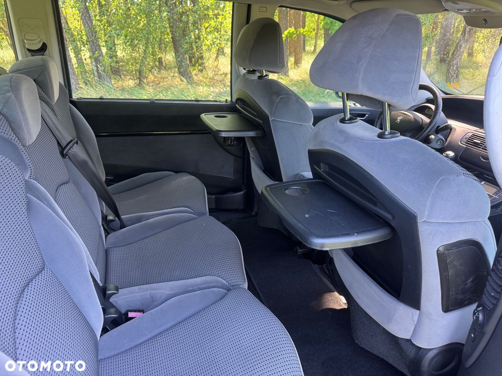 Peugeot 807 HDi 135 Style - 23
