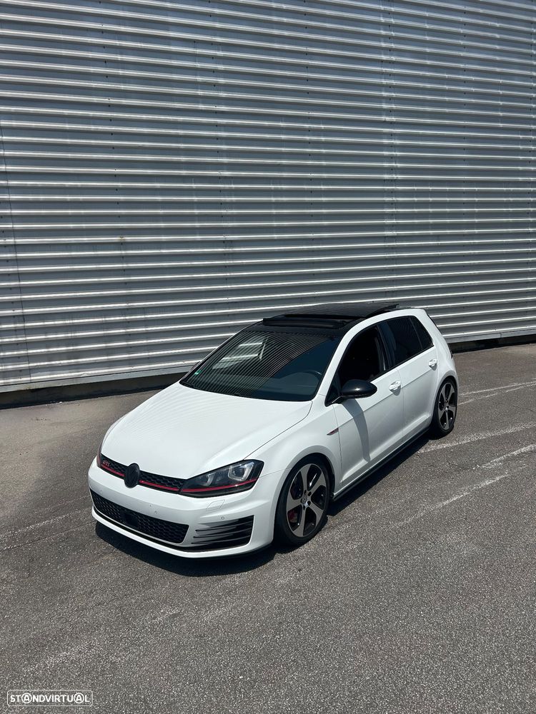 VW Golf 2.0 TSi GTi DSG Performance - 2