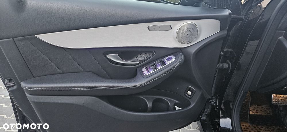 Mercedes-Benz GLC 220 d 4Matic 9G-TRONIC AMG Line - 16