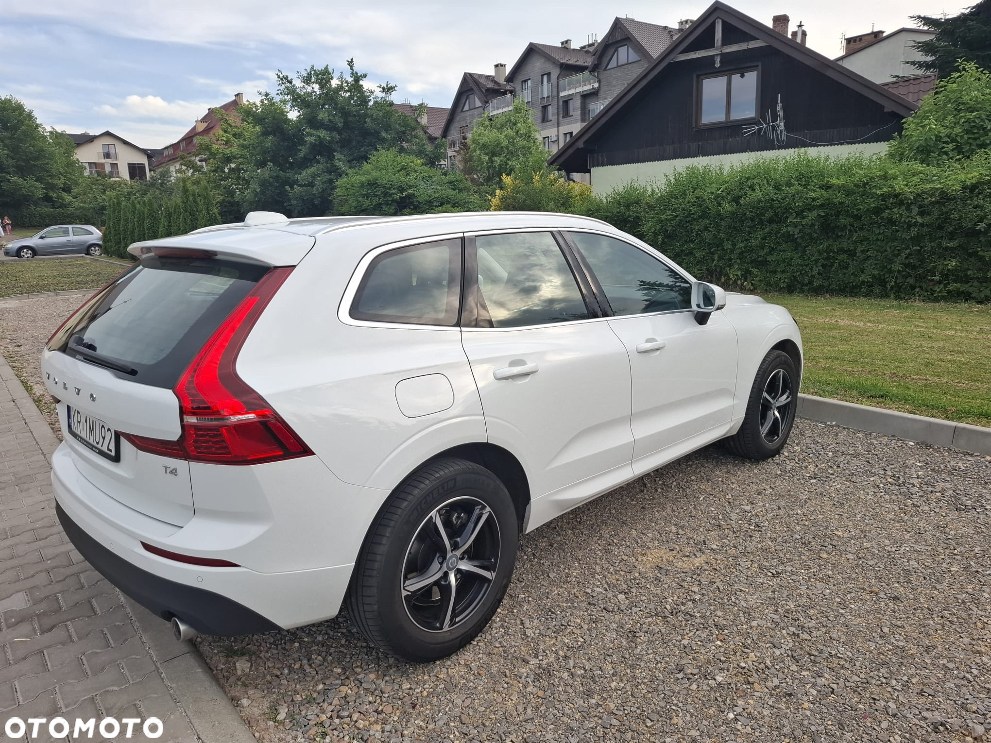 Volvo XC 60 T4 Momentum Pro - 5