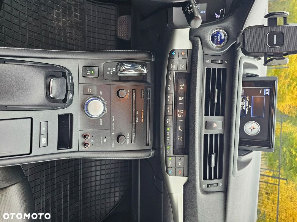 Lexus CT 200h F Sport Edition - 20