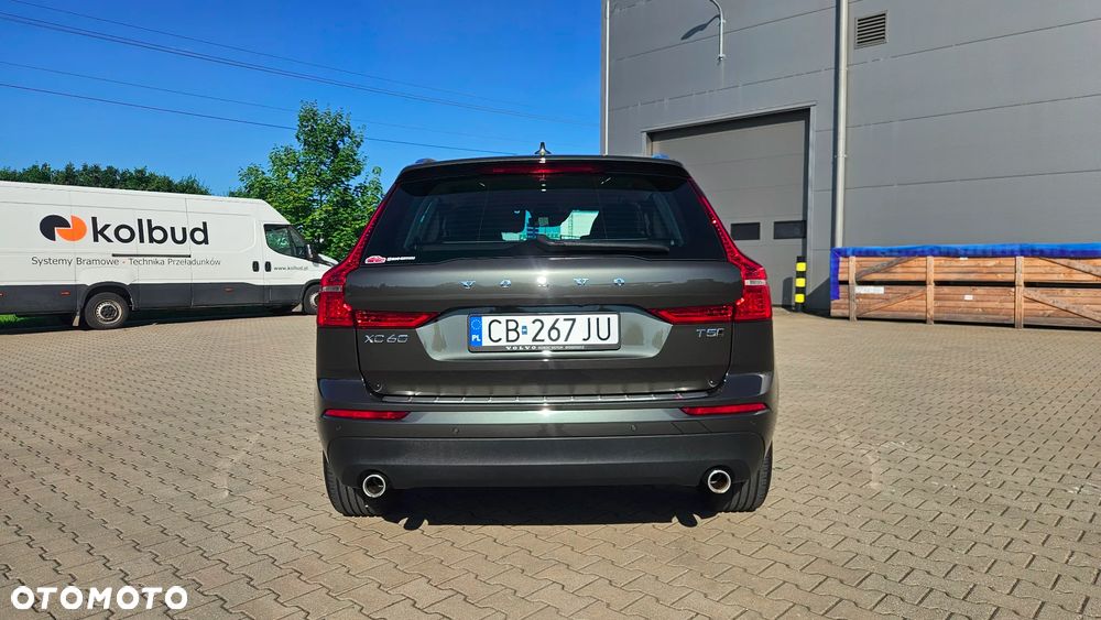Volvo XC 60 T5 GPF AWD Momentum - 6
