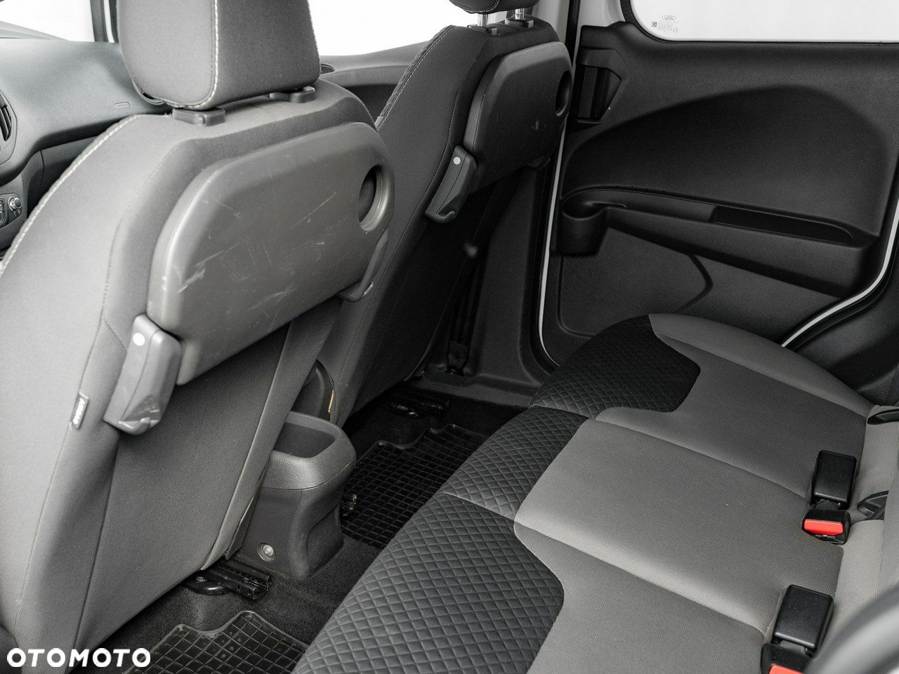 Ford Transit Courier 1.5 TDCi Trend - 22
