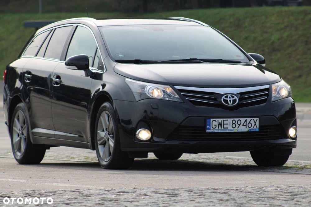 Toyota Avensis 1.8 Premium - 2