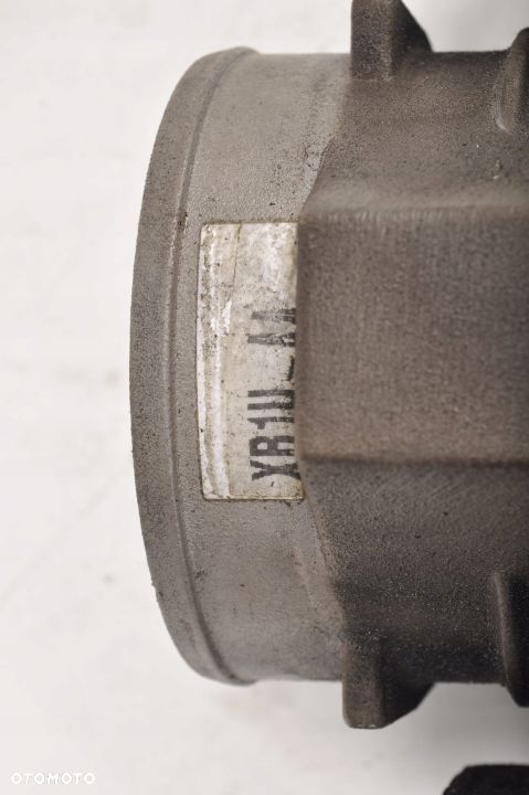 ASTON MARTIN DB7 5.9 PRZEPUSTNICA - 6