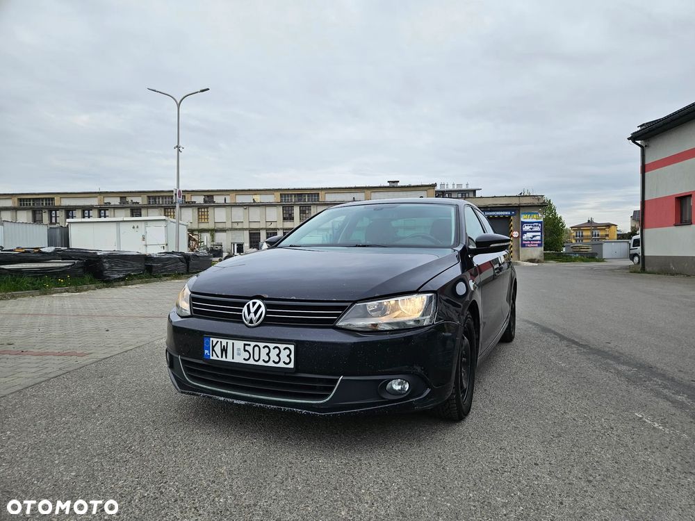 Volkswagen Jetta 1.6 TDI DPF Highline - 2