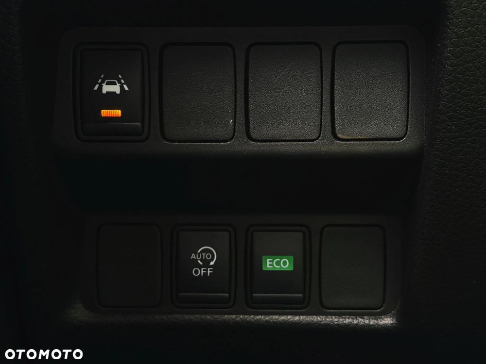 Nissan Qashqai - 32
