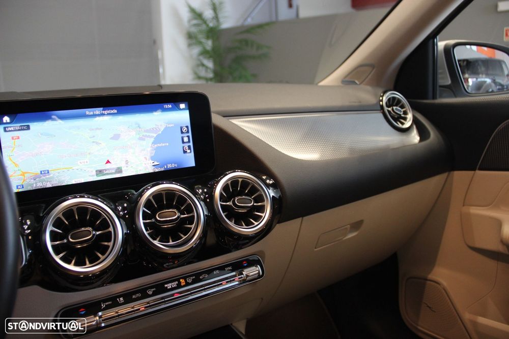 Mercedes-Benz GLA 200 Edition 1 - 11