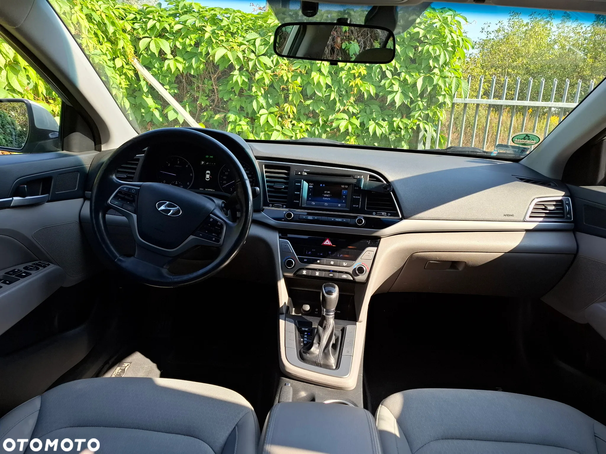 Hyundai Elantra 1.6 CRDi BlueDrive Comfort DCT - 20