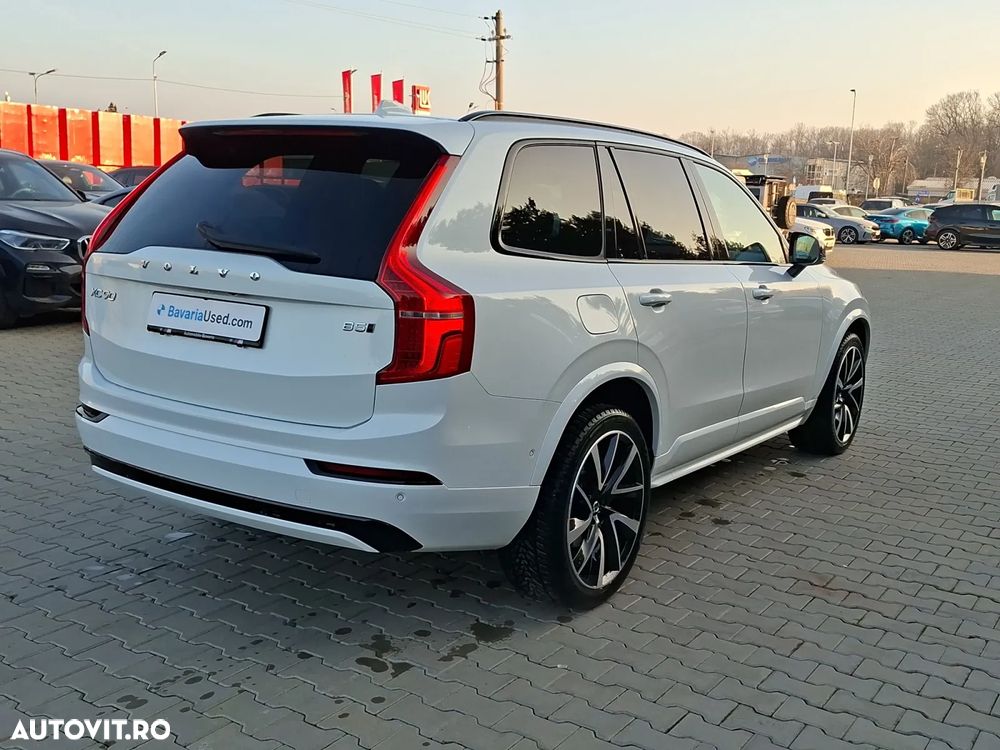 Volvo XC 90 B5 D AWD Plus Dark - 5