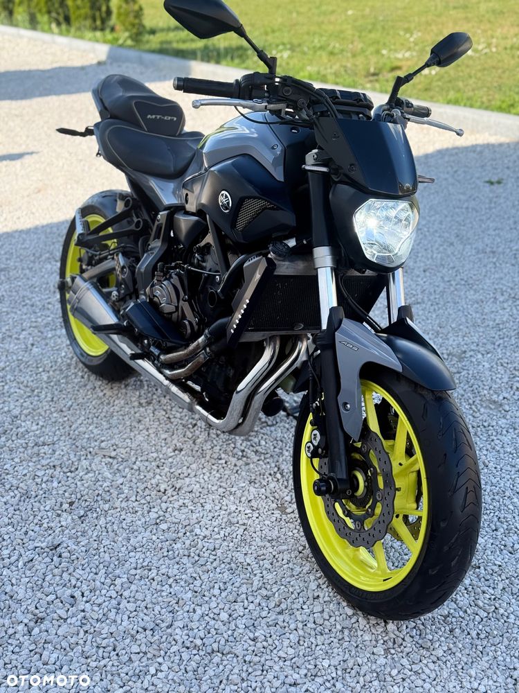 Yamaha MT - 4
