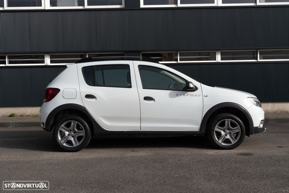 Dacia Sandero 0.9 TCe SL Stepway of Life Bi-Fuel - 31
