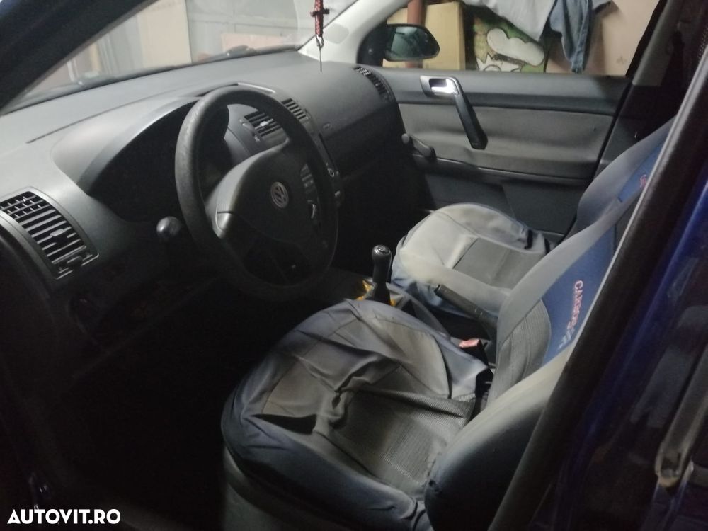 Volkswagen Polo 1.2 Comfortline - 2