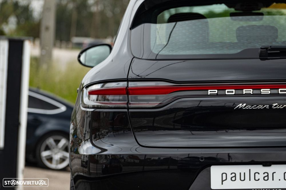 Porsche Macan Turbo - 11