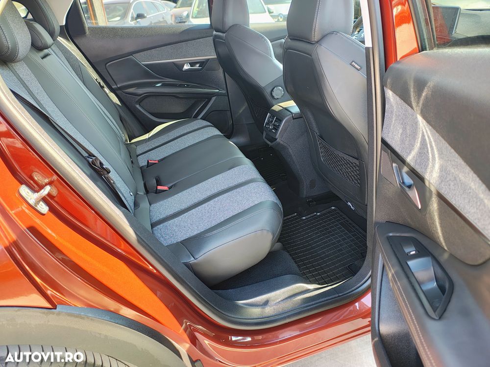 Peugeot 3008 PureTech 130 Stop & Start GPF Allure - 9