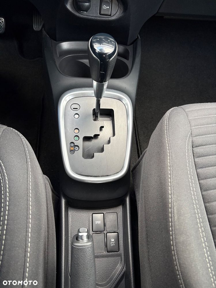 Toyota Yaris 1.5 Dynamic CVT - 10