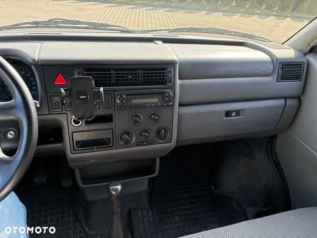 Volkswagen Transporter - 7