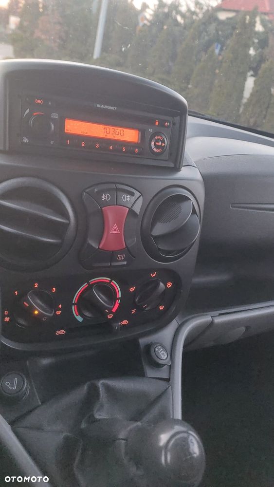Fiat DOBLO - 22