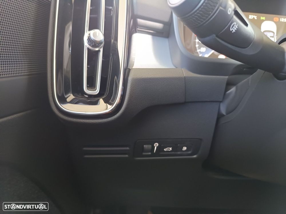 Volvo XC 40 1.5 T4 PHEV Core - 26
