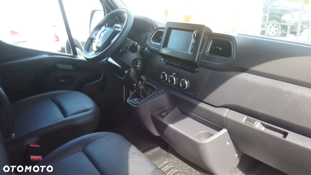 Renault Master - 11