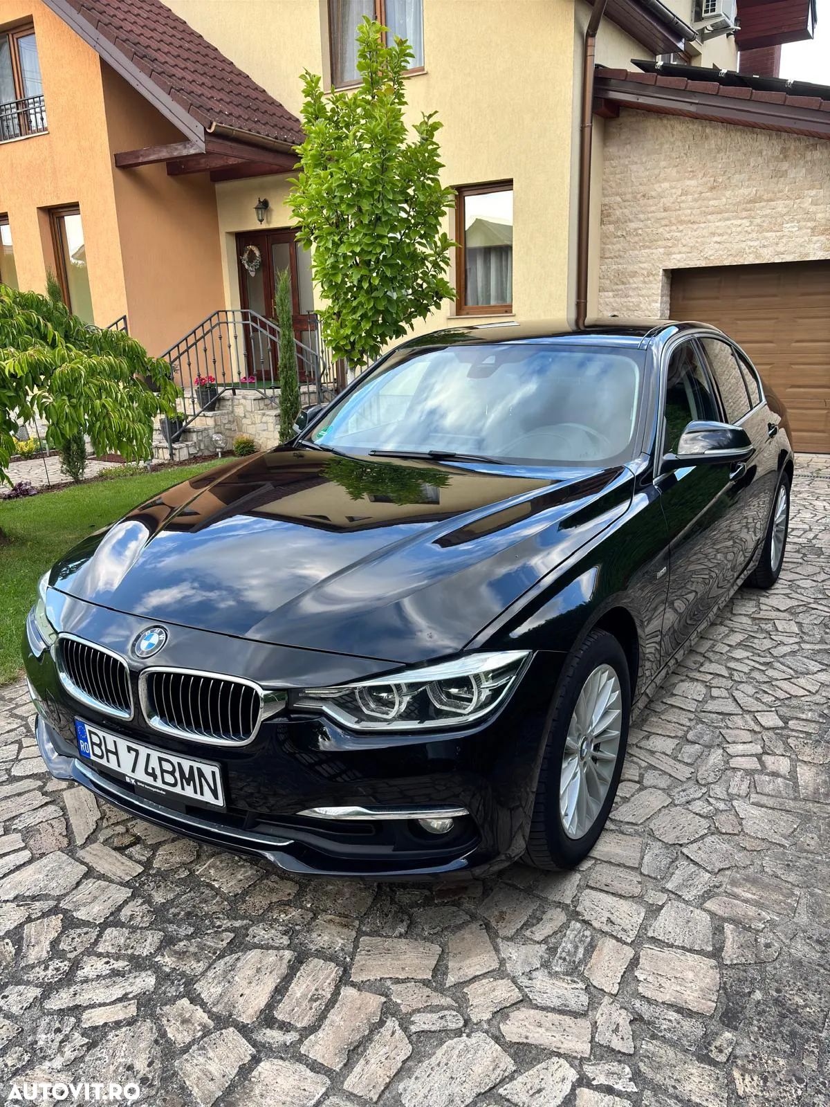 BMW Seria 3 320d Aut. Luxury Line - 1