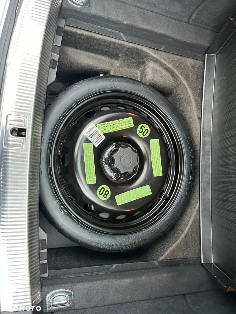 Audi A4 Avant 2.0 TDI DPF quattro S line Sportpaket - 4