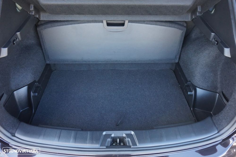 Nissan Qashqai 1.5 dCi N-Connecta 18 - 57
