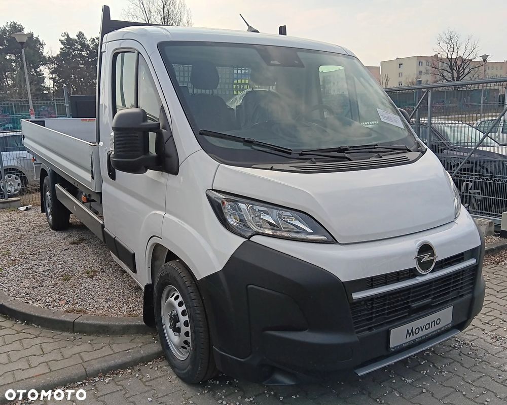 Opel Movano Załogowe ze skrzynią fabryczną - 1