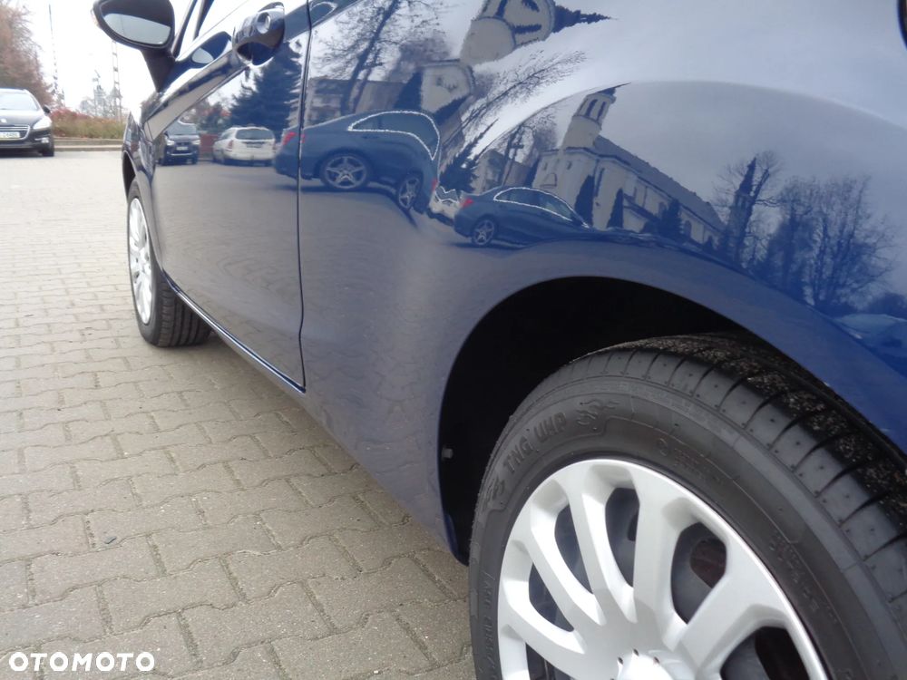 Ford Fiesta 1.25 Champions Edition - 28