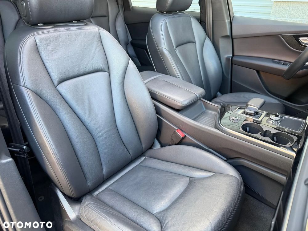Audi Q7 - 24