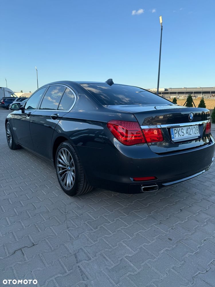 BMW Seria 7 740d xDrive - 9