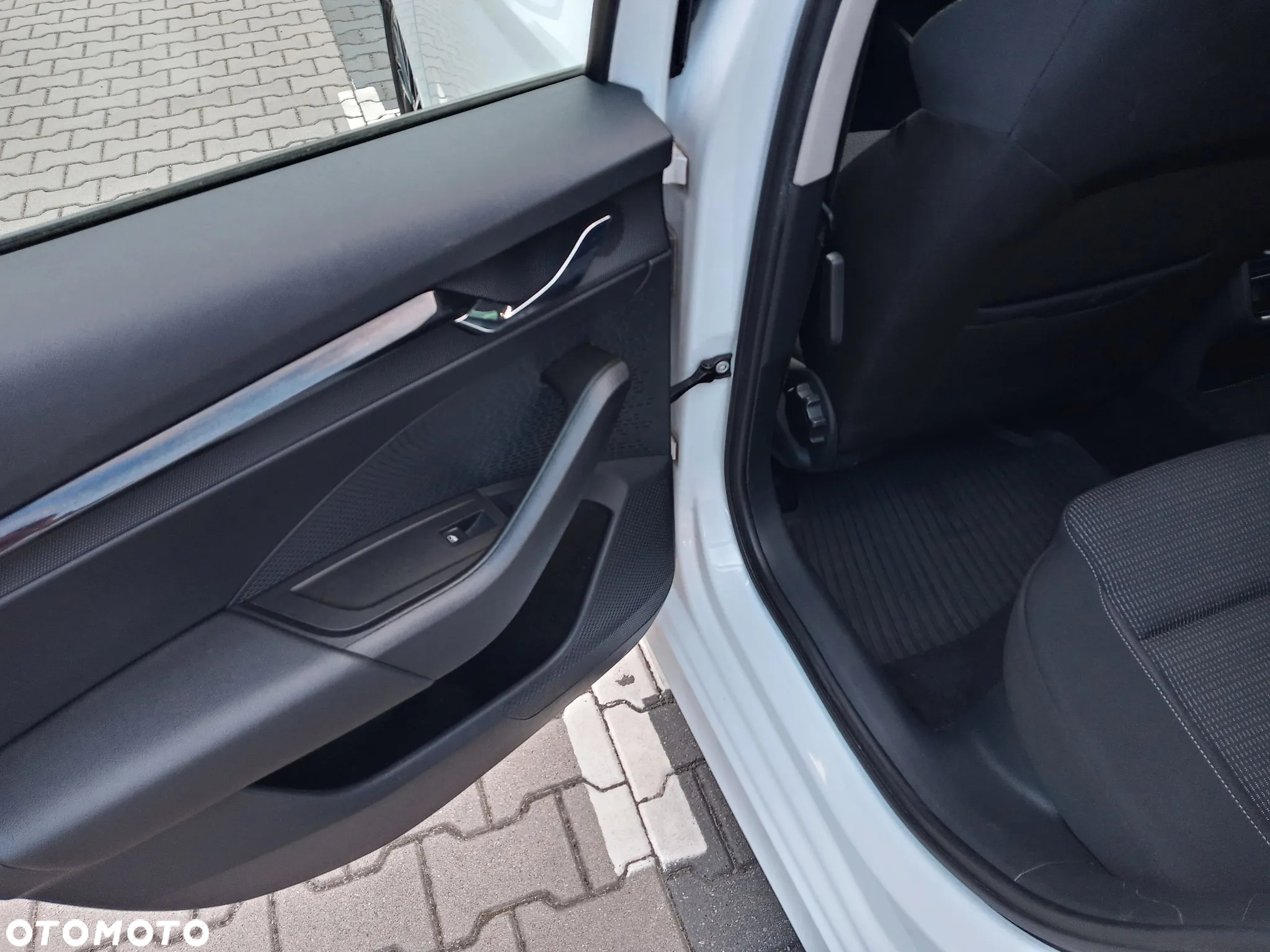 Skoda Octavia 1.5 TSI ACT Ambition - 28